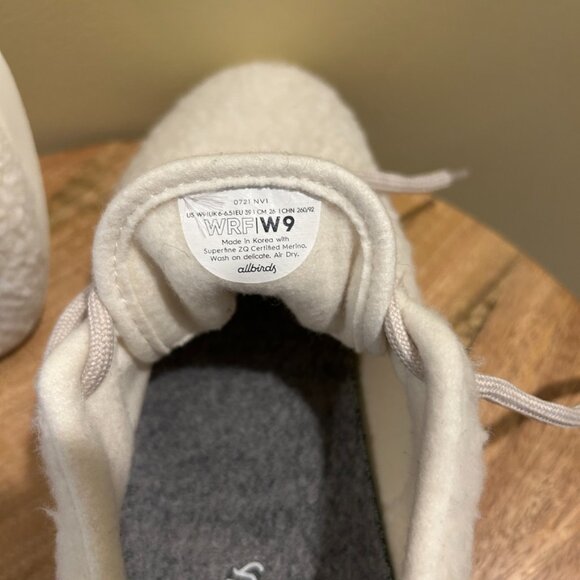 ALLBIRDS Limited Edition Wool Runner Fluff Sz 9 Shoes Sneakers - Picture 8 of 8